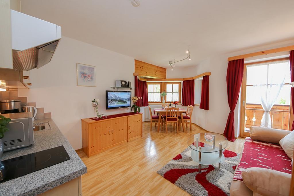 Haus Breithornblick Daire Maria Alm am Steinernen Meer Dış mekan fotoğraf